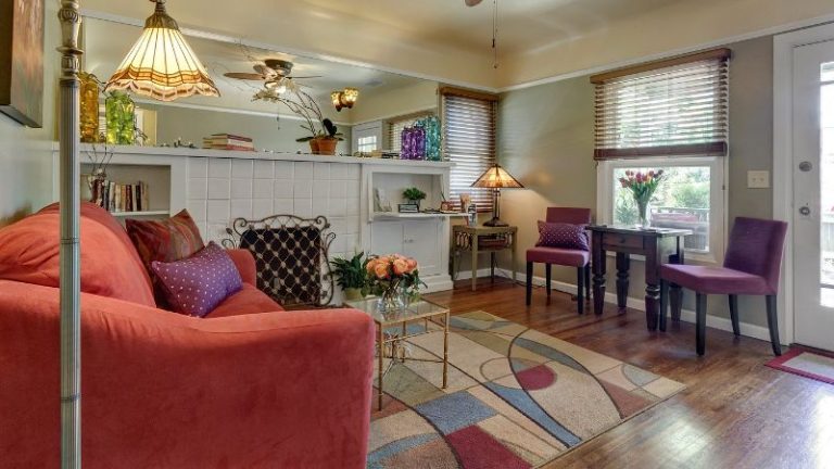 Hillcrest House Bed & Breakfast