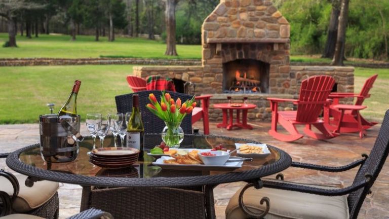 Hilltop Manor Bed & Breakfast