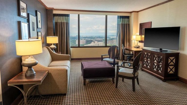 Hilton Alexandria Mark Center
