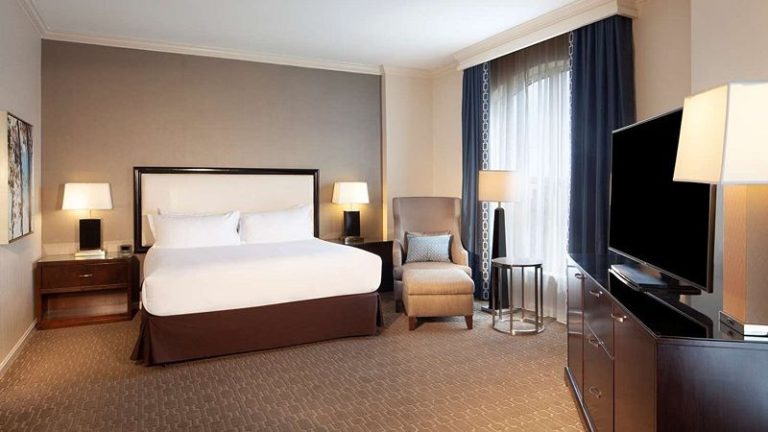 Hilton Alexandria Old Town