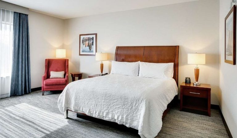 Hilton Garden Inn Milwaukee Airport