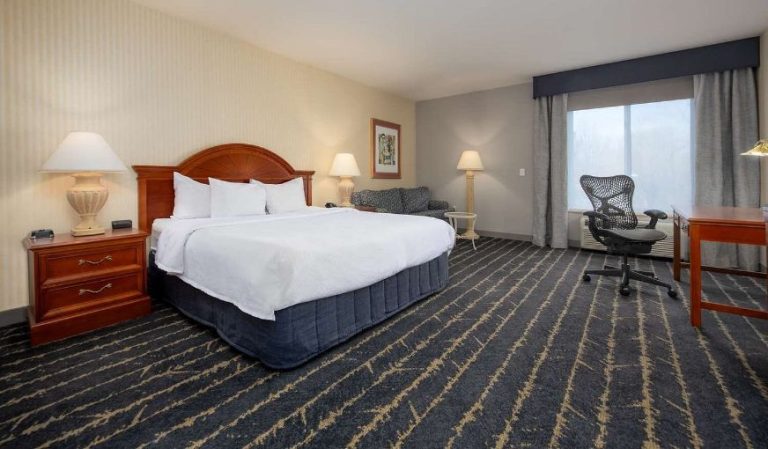 Hilton Garden Inn Milwaukee Northwest Conference Center