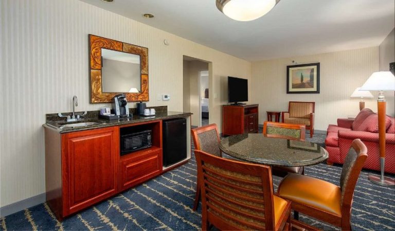 Hilton Garden Inn Milwaukee Northwest Conference Center