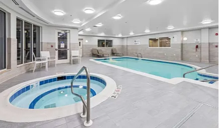 Hilton Garden Inn Syracuse, room with private jacuzzi, photo 7