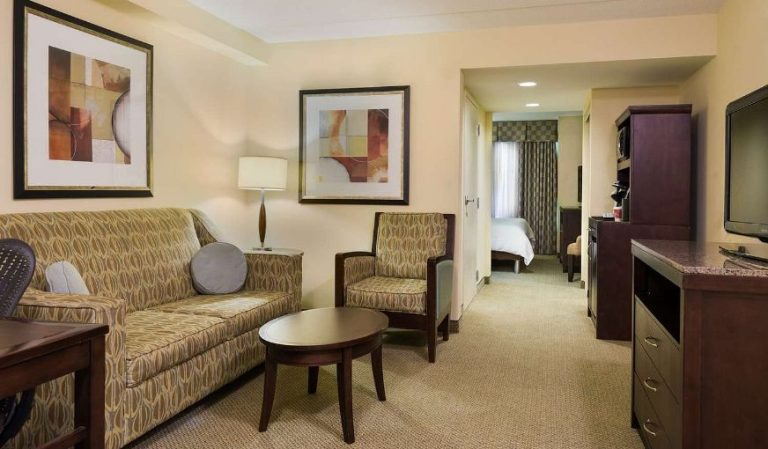 Hilton Garden Inn Waldorf