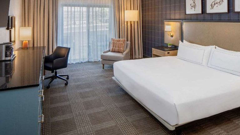 Hilton San Antonio Hill Country