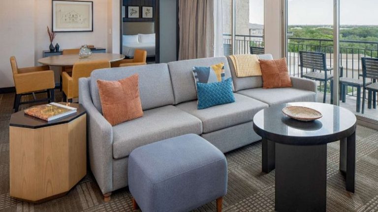 Hilton San Antonio Hill Country