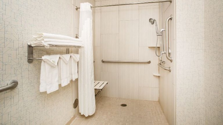 Holiday Inn Express Hotel & Suites Fort Collins