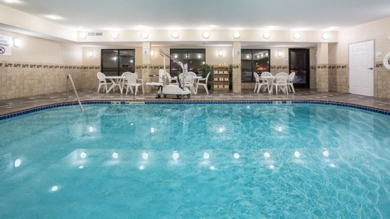 Holiday Inn Express Hotel & Suites Fort Collins