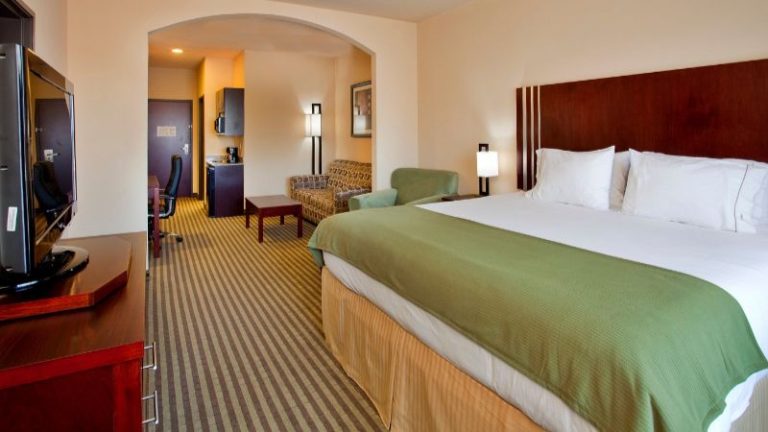 Holiday Inn Express Hotel & Suites Guthrie North Edmond