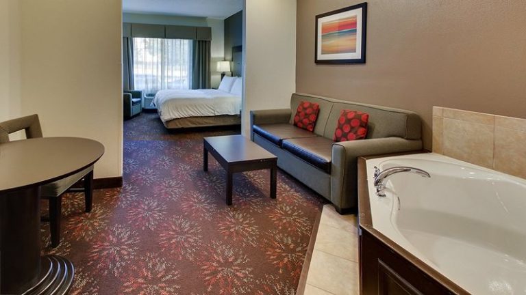 Holiday Inn Express Hotel & Suites Lancaster-Lititz, an IHG Hotel