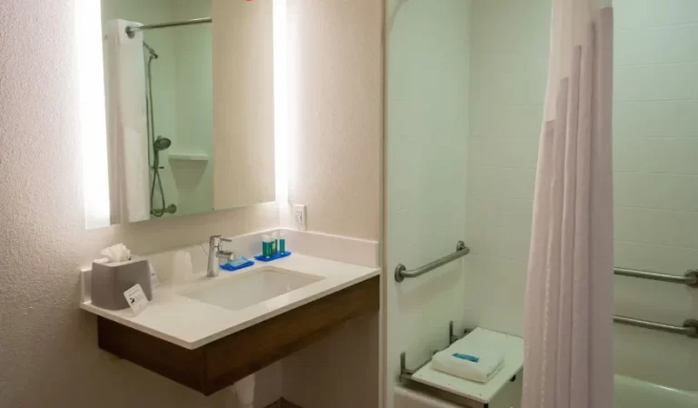 Holiday Inn Express Hotel & Suites Muskogee, an IHG Hotel