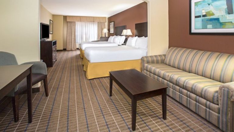 Holiday Inn Express Hotel & Suites Pauls Valley, an IHG Hotel