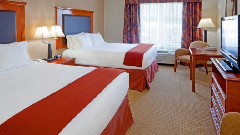 Holiday Inn Express & Suites Albany Airport Area – Latham, an IHG Hotel