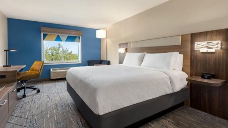 Holiday Inn Express & Suites Albany Airport Area – Latham, an IHG Hotel