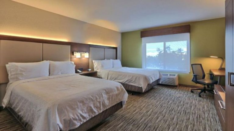 Holiday Inn Express & Suites Albuquerque Historic Old Town, an IHG Hotel