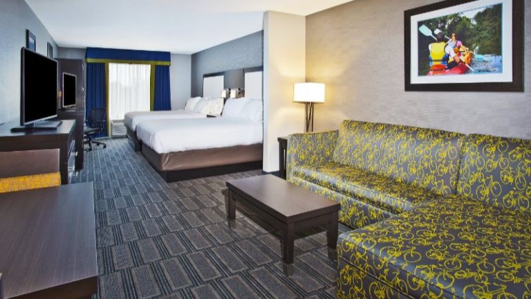 Holiday Inn Express & Suites Ann Arbor West, an IHG Hotel