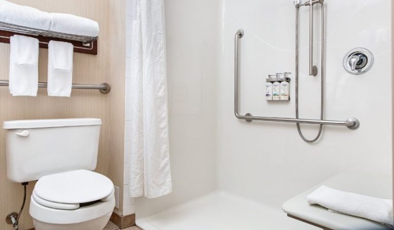 Holiday Inn Express & Suites Edmonton North, an IHG Hotel