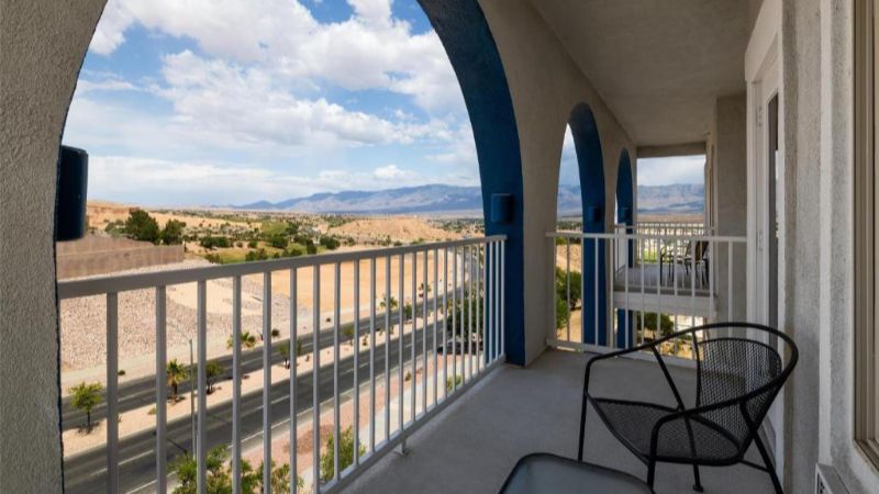 Hampton Inn & Suites by Hilton Mesquite, room with private jacuzzi, photo 5