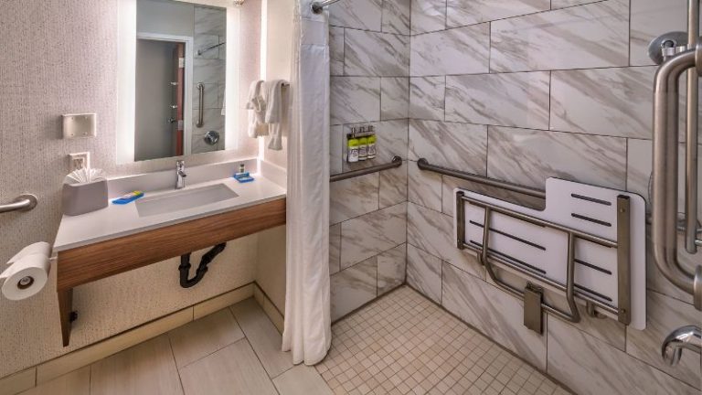 Holiday Inn Express & Suites Reno Airport, an IHG Hotel