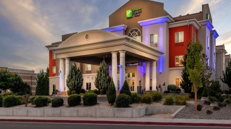Holiday Inn Express & Suites Reno Airport, an IHG Hotel