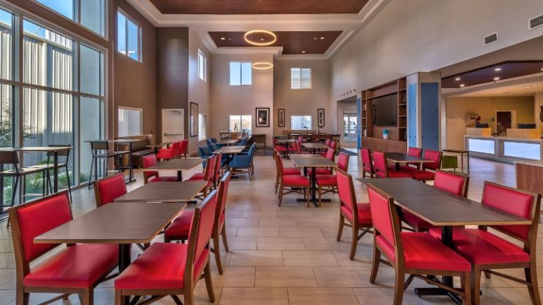 Holiday Inn Express & Suites Reno Airport, an IHG Hotel