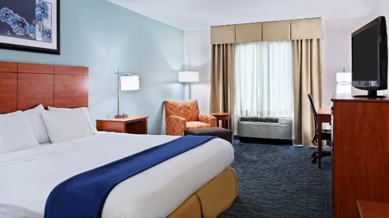 Holiday Inn Express & Suites Richmond-Brandermill-Hull St., an IHG Hotel