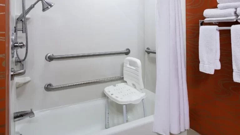 Holiday Inn Express & Suites Richmond-Brandermill-Hull St., an IHG Hotel