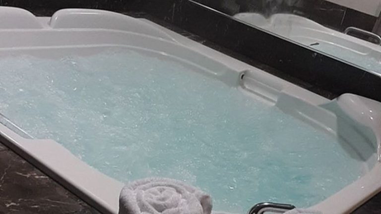 Holiday Inn Express Toledo-Oregon