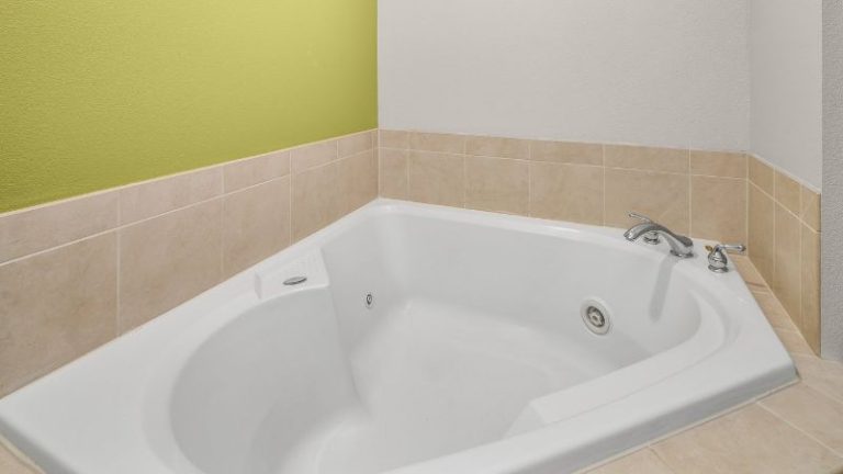Holiday Inn Express & Suites Wilmington-Newark