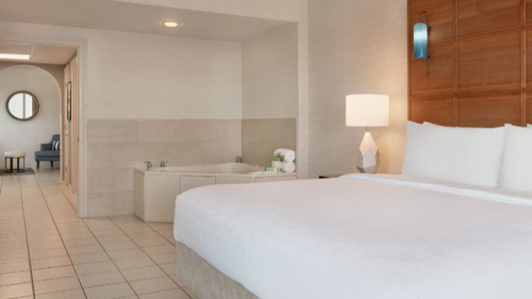 Holiday Inn & Suites Ocean City, an IHG Hotel