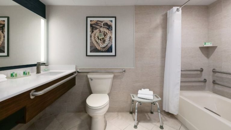 Holiday Inn & Suites Ocean City, an IHG Hotel