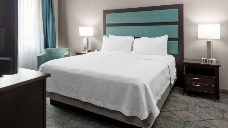 Homewood Suites by Hilton Phoenix Airport South