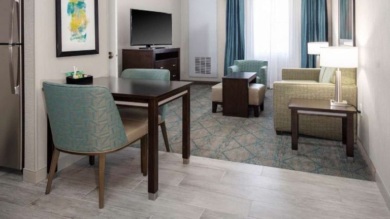 Homewood Suites by Hilton Phoenix Airport South