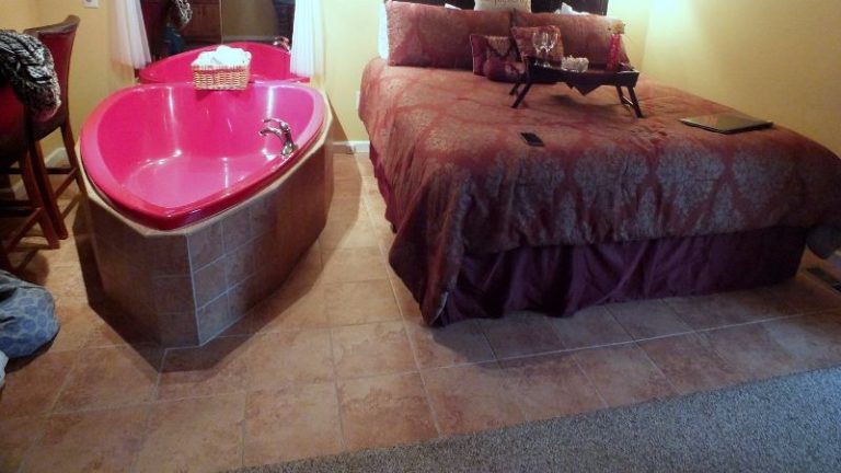 Honeymoon Hills Cabin Rentals