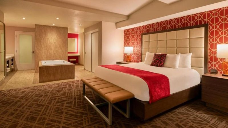 Horseshoe Las Vegas Hotel Casino 2 - jacuzzi hotel room