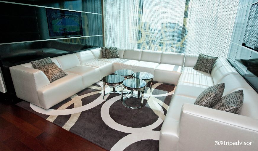 Hotel Beaux Arts Autograph Collection, room with private jacuzzi, photo 8