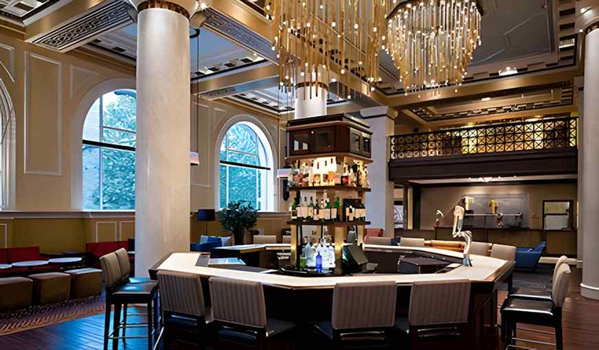 Hotel ICON, Autograph Collection, room with private jacuzzi, photo 7