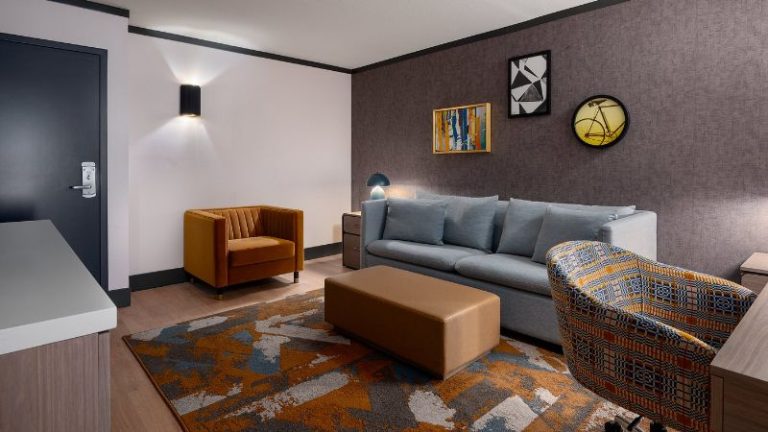 Hotel Indigo Detroit North – Troy