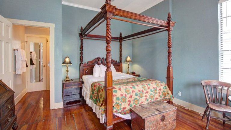 Inn on the Riverwalk