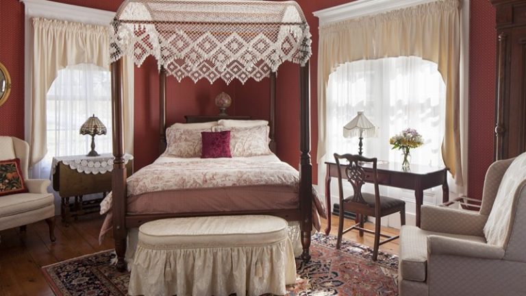 Isaiah Jones Homestead Bed & Breakfast