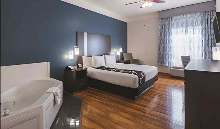 La Quinta Inn & Suite Kingwood Houston