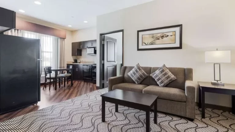 La Quinta Inn & Suites by Wyndham Auburn