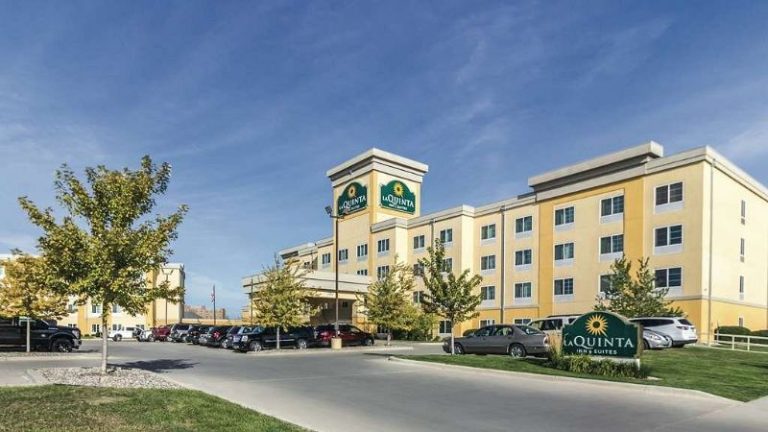 La Quinta Inn & Suites by Wyndham Fargo-Medical Center