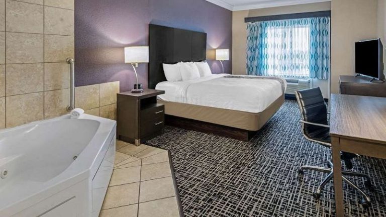 La Quinta Inn & Suites by Wyndham Corpus Christi-N Padre Isl