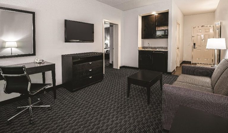 La Quinta by Wyndham Austin – Cedar Park