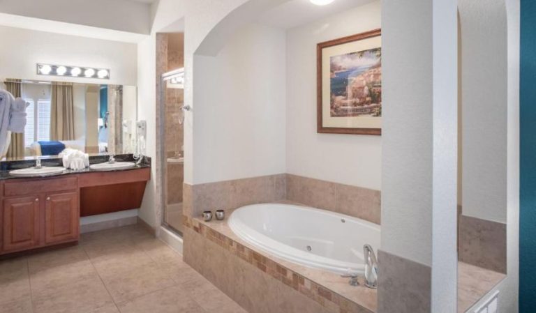 Lake Buena Vista Resort Village & Spa