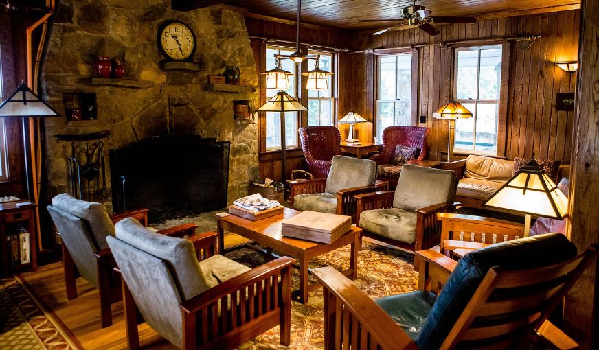 Lake Pointe Inn, room with private jacuzzi, photo 3