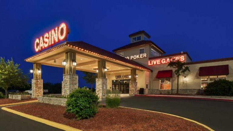 Lakeside Hotel Casino