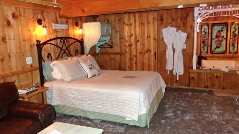 Lazy Cloud Inn